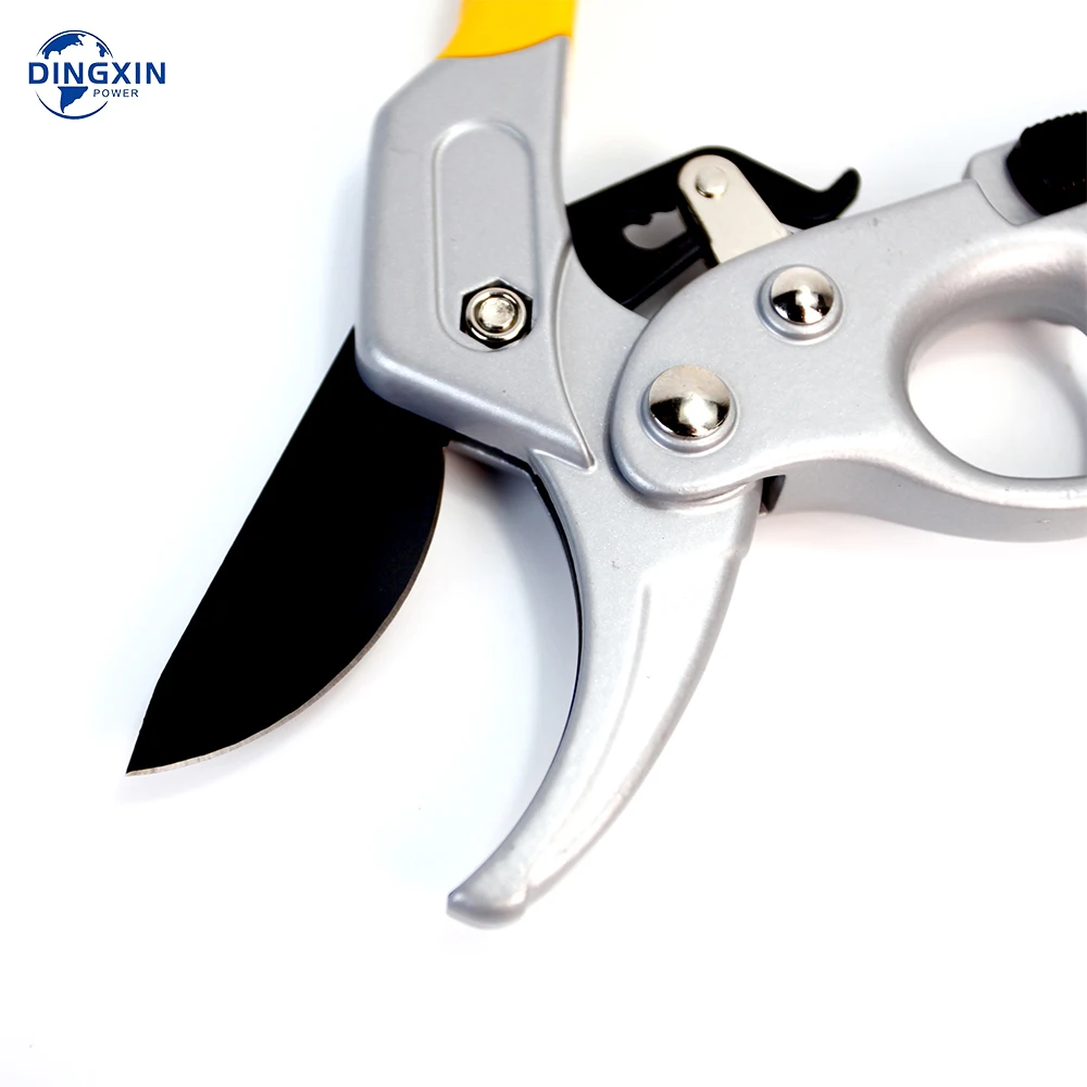 Garden Bypass Tree Pruning Shears Branch Trimming Cutting Ratchet Pruning Shears Yellow Color