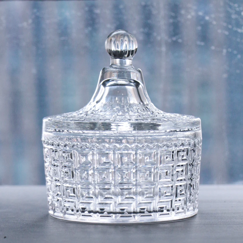 New Design Glassware Manufacture Modern High Quality Retro Glass Candy Box Kitchen Home Glass Wedding Storage Jar
