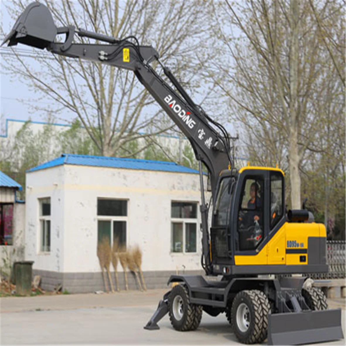 2017 used excavator 8500kgs earthmoving wheel excavator for sale