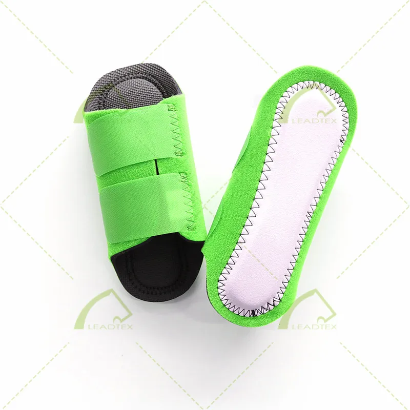 Ботинки для лошадей