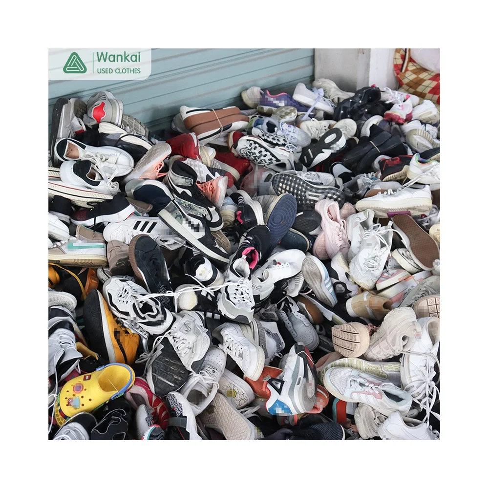 CwanCkai High Quality Low Price Cleats Second Hand Football Shoes Original Children Used Branded Mixed Soccer Boots Bales