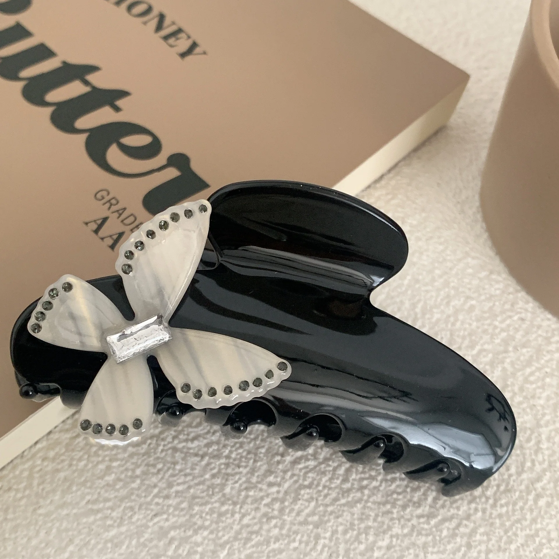 PDANY Elegant Women Ponytail Holder Acetate Hair Claw Clip Shiny Crystal Butterfly Hair Clips Ladies' Custom Accessories