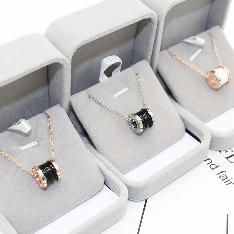 
Japanese and Korean version of wild black and white ceramic necklace men and women fashion hip hop jewelry trend custom gift gif 