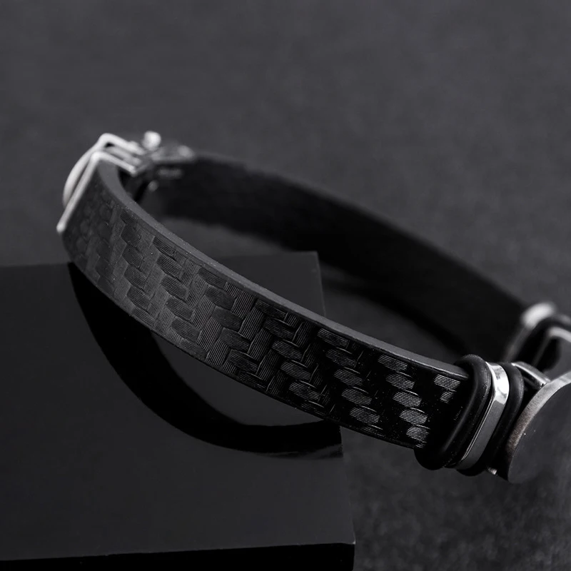 Hot Selling New Fashion Vintage Men Custom Name Logo Laser Letter Leather Stainless Steel Bracelet
