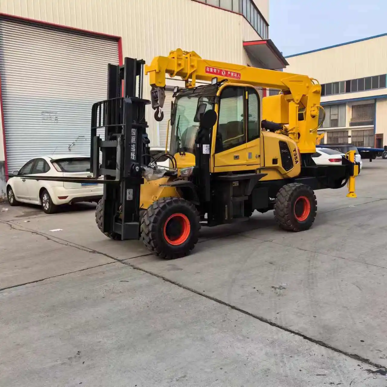 Factory Direct Sales High-Quality Off-Road Forklift 3.5-Ton for Engineering Factories