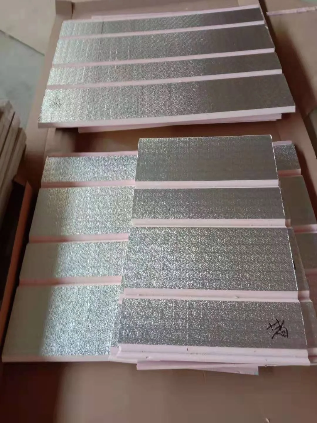 Double Sided Aluminum Foil 20mm Pf/Phenolic Insulation Foam Duct Panel Of HVAC System