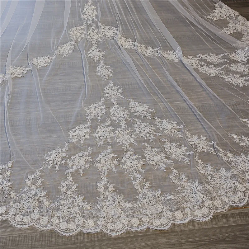 
V023 Luxury Cathedral veil For Wedding 350cm Lace Edge Bridal Veil Long lace wedding veil 