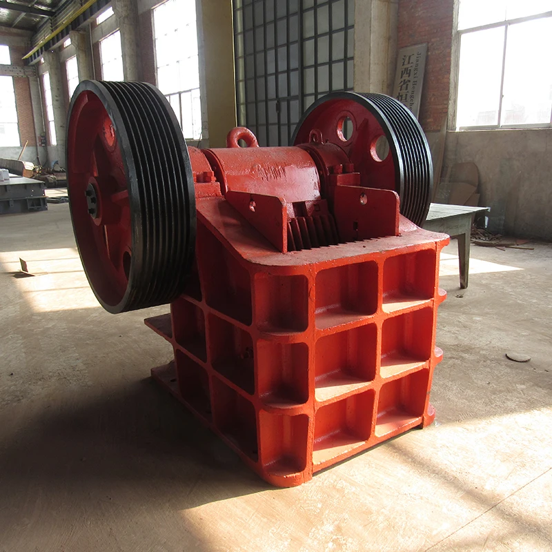 Hot selling factory price small mobile jaw crusher for hard rock ore PE150x250 PE220x350 PE250x400 diesel engine drive