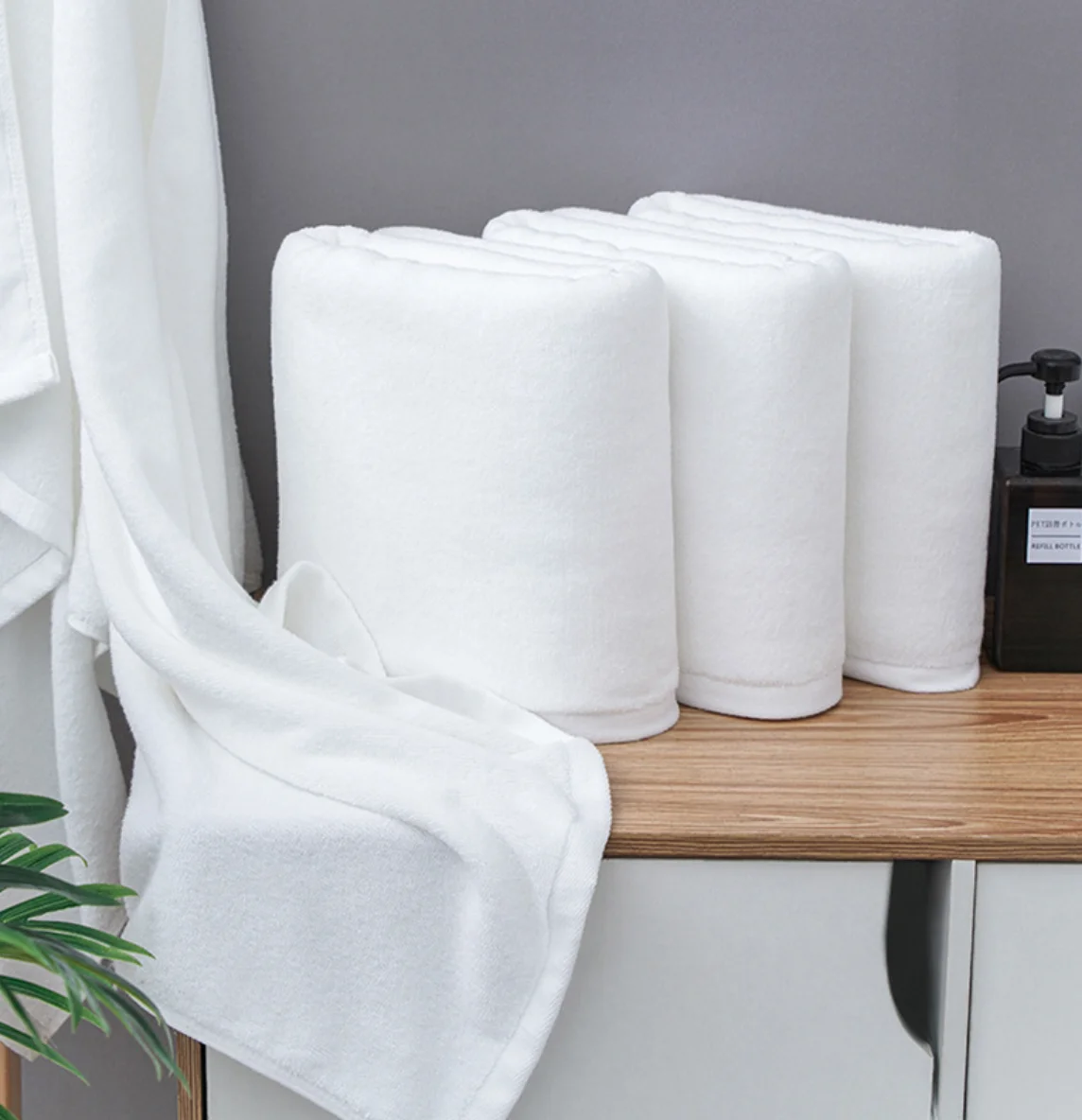 Wholesale high quality star hotel towels 100% cotton towel combination three-piece suit
