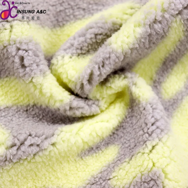 High Quality Rabbit Fur Printing Fabric Rainbow Striped Plush Fabric Lamb Velvet Fabric