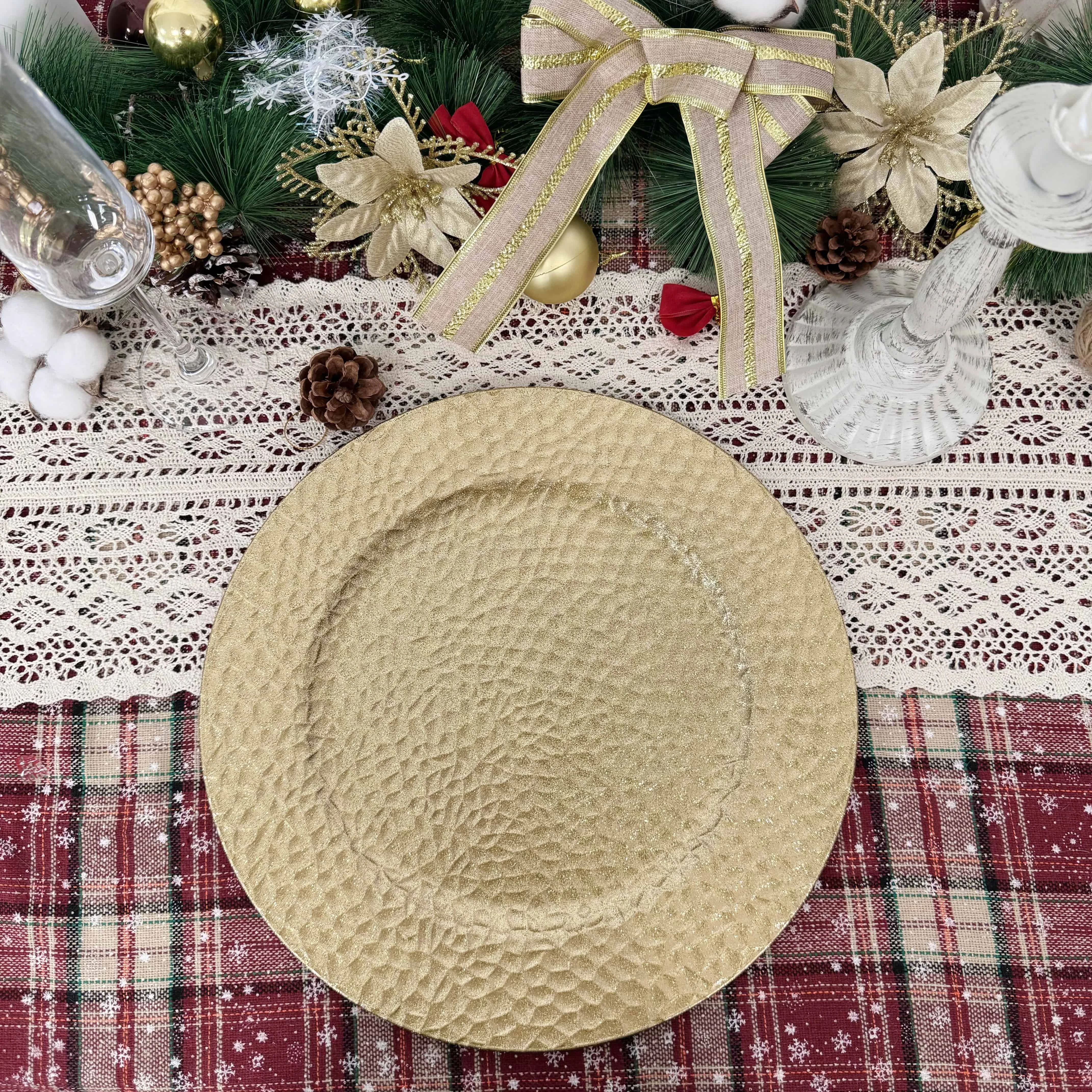 Wholesale Dinner Under Dishes Luxury Gold Reef Rim Charger Plates Wedding Banquet for Dinner Decoration