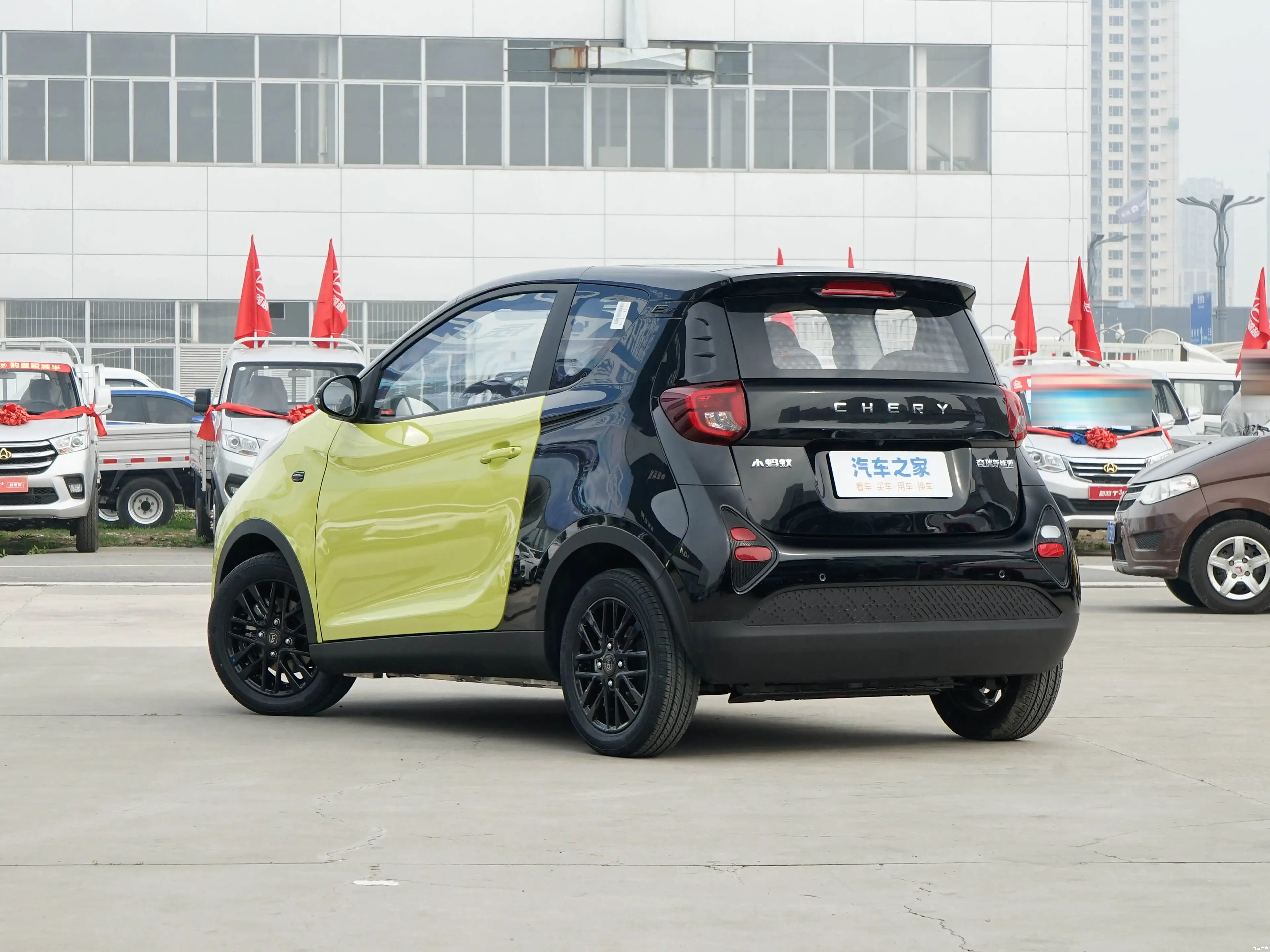 Little Ant Wholesale Cheap 251 301 408km Electric Vehicle New Energy Autos Chery EV Used Cars Mini Car