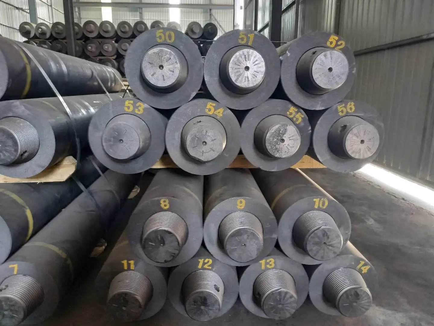 
High conductivity low resistance hp 350*1800 mm graphite electrode 