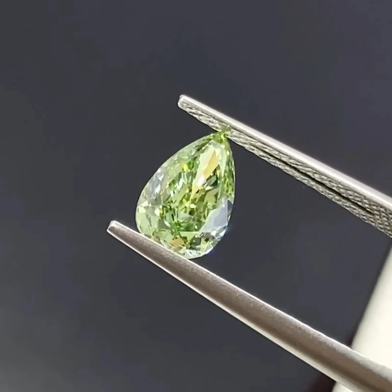 Pear Cut HPHT CVD Fancy Vivid Green Color Lab Created Diamonds 1.23CT VS1 Excellent Cut Lab Grown Diamonds with IGI Certificate