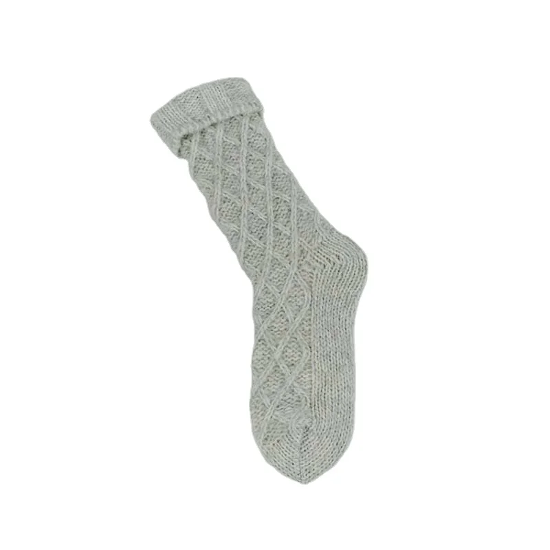 2022 New Textile Technology 3 D Indoor Thick Knit Slipper Room Socks for Women