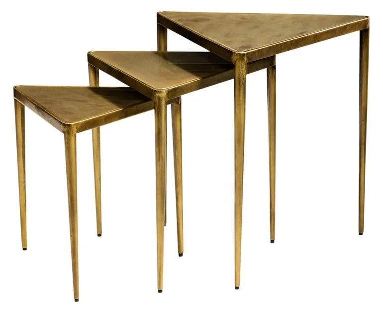 
Столовый сервиз, треугольная металлическая машина раскроя стол латунь отделка дизайн дома и офиса отель Декор металлический стол с современным дизайном 