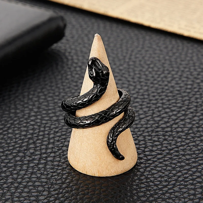 Vintage High Quality Finger Retro Rings Stainless Steel Rings 18K Gold Plated Jewelry Tribal Viking Serpent Wrap Snake Ring Men