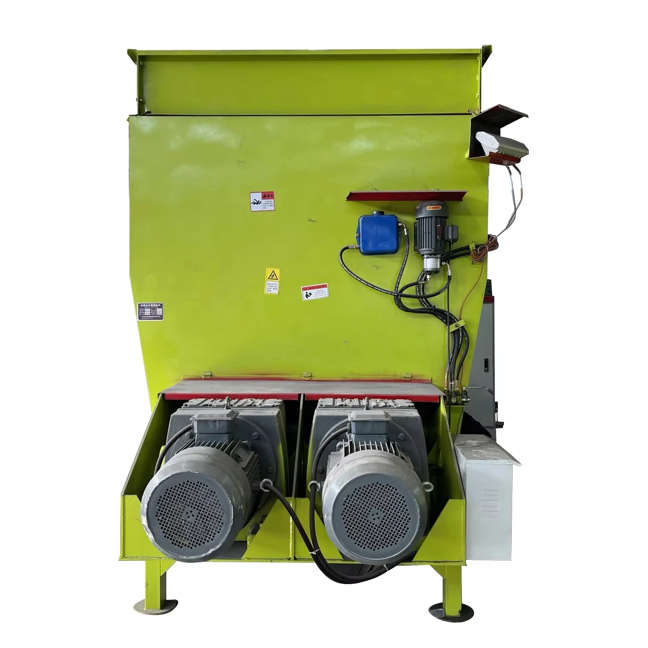 Low Maintenance Cost Feed Mixning Machine High Performance Feed Mixer 5 Ton Stable Low Noise Farm Equipment