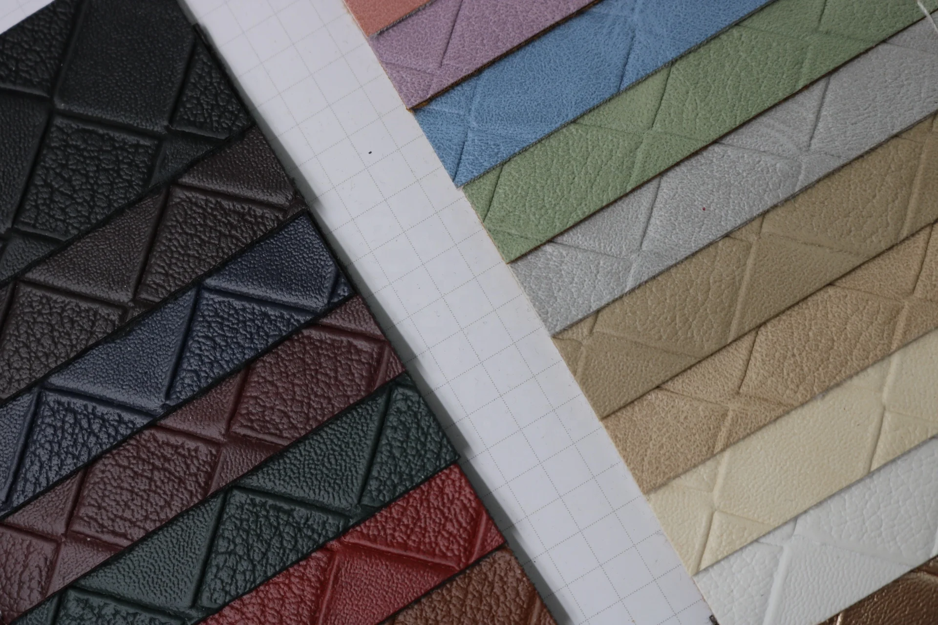 Free Sample Luxury Designer Faux Leather Sheets Woven Pattern Pu Synthetic Leather For Handbags