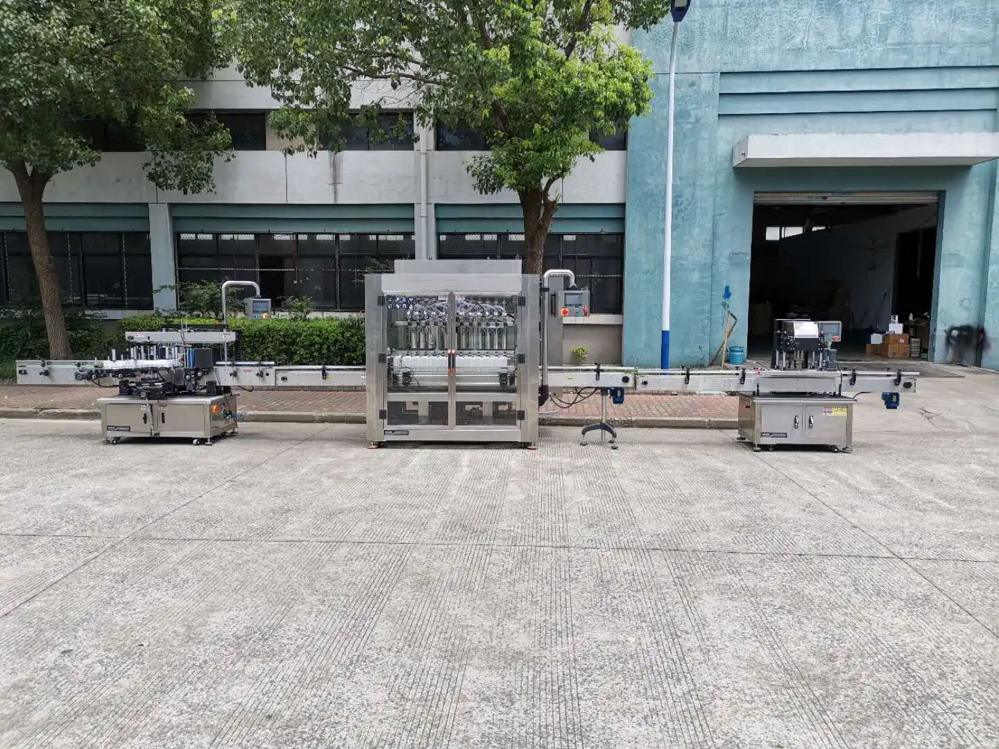 High Speed Full Automatic PET Small Bottle Sunflower Cooking Sesame Coconut Edible Oil Filling Machine