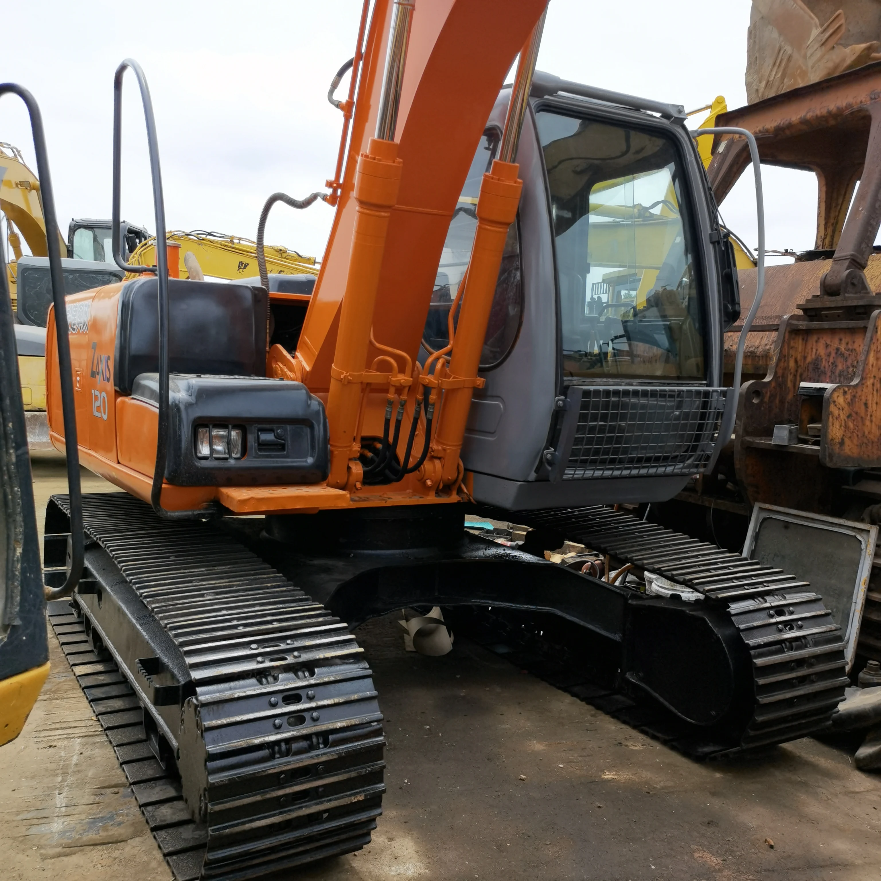 Оригинальный японский экскаватор Hitachi ZX120 по низкой цене б/у распродажа
