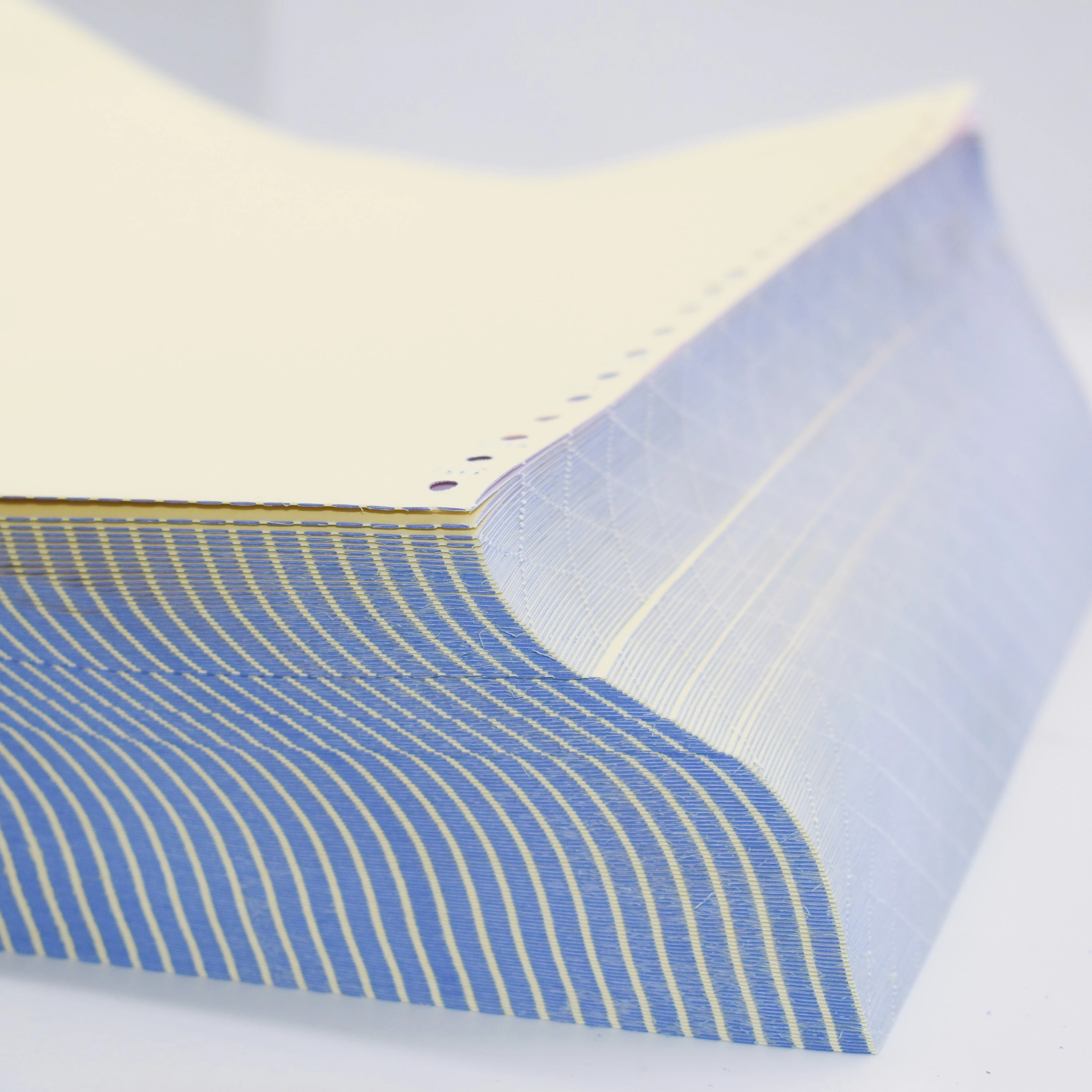 Preimum Manufacturer Continuous Carbonless Computer Paper Form NCR Printing Office Invoice Paper