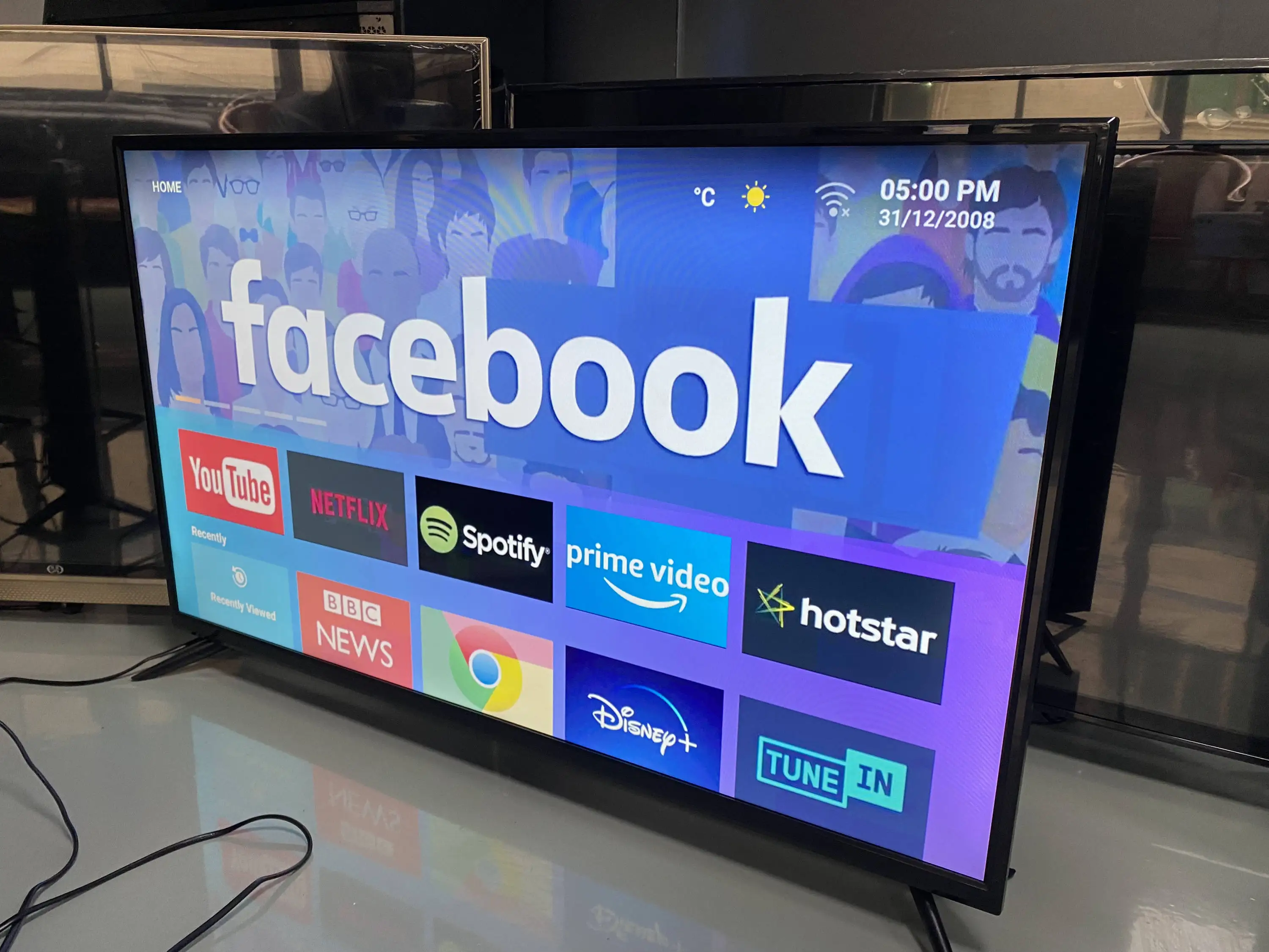 43 50 55 65 75 inch wholesale price wifi LED Smart TV smart Monitor Televisions Multiple interface  Accept customization