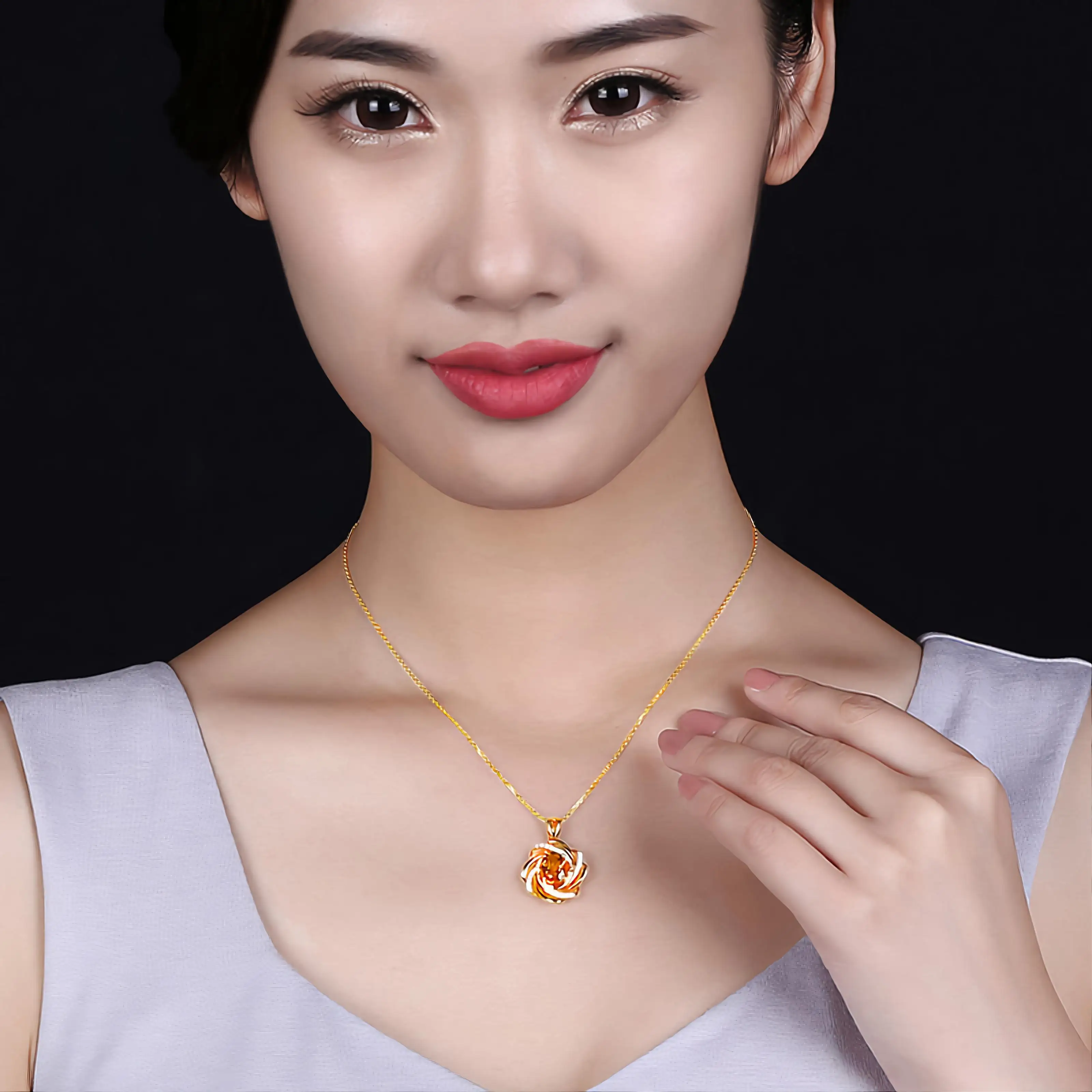 DUYIZHAO Jewelry Pendant Necklace Wholesale Female Niche Design Fashion Flower Sapphire Clavicle Chain Accessories