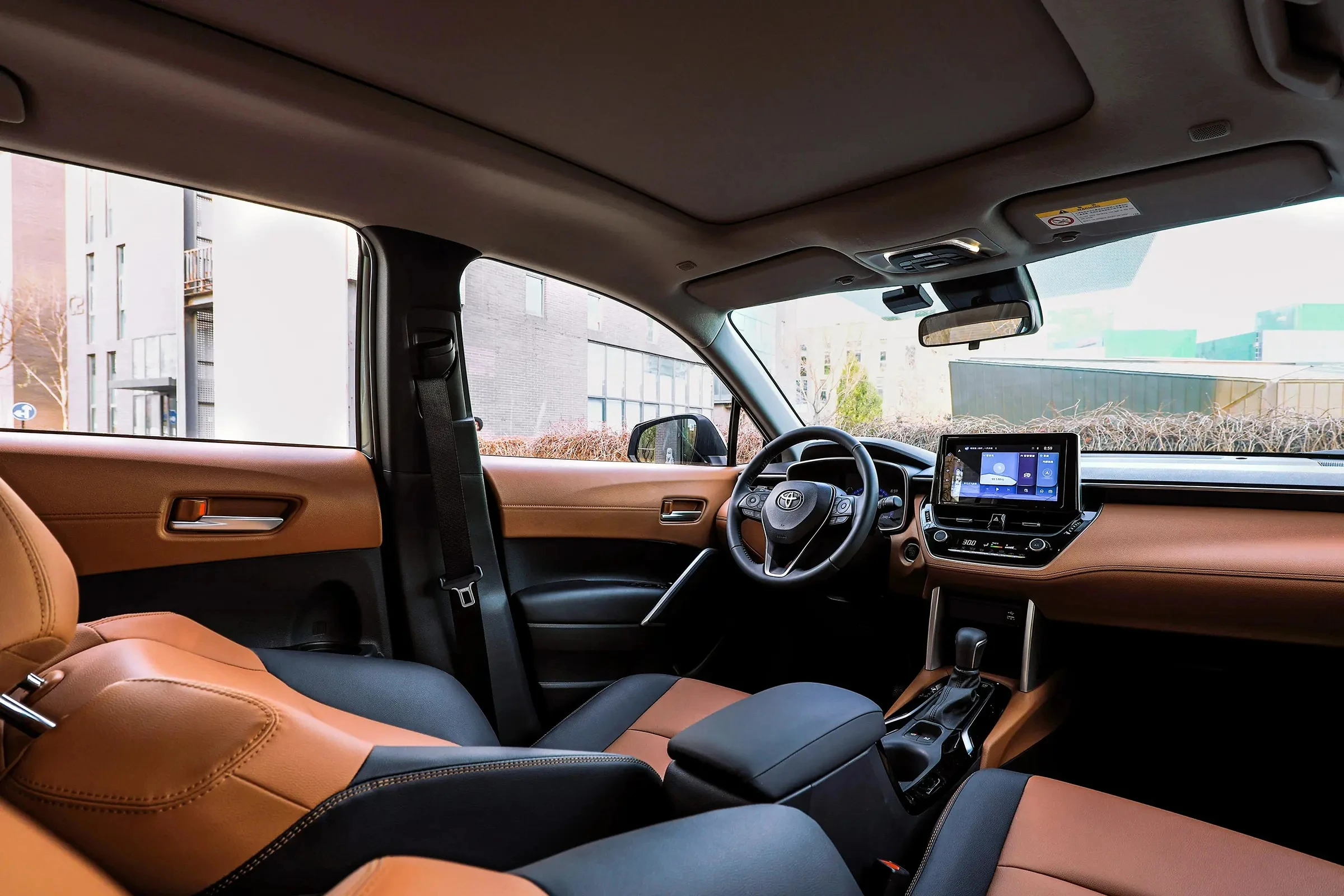 Цена на акции автомобилей toyota corolla 2023 hibride 2.0L Pioneer компактный внедорожник бензиновый автомобиль Гибридный кросс 2024