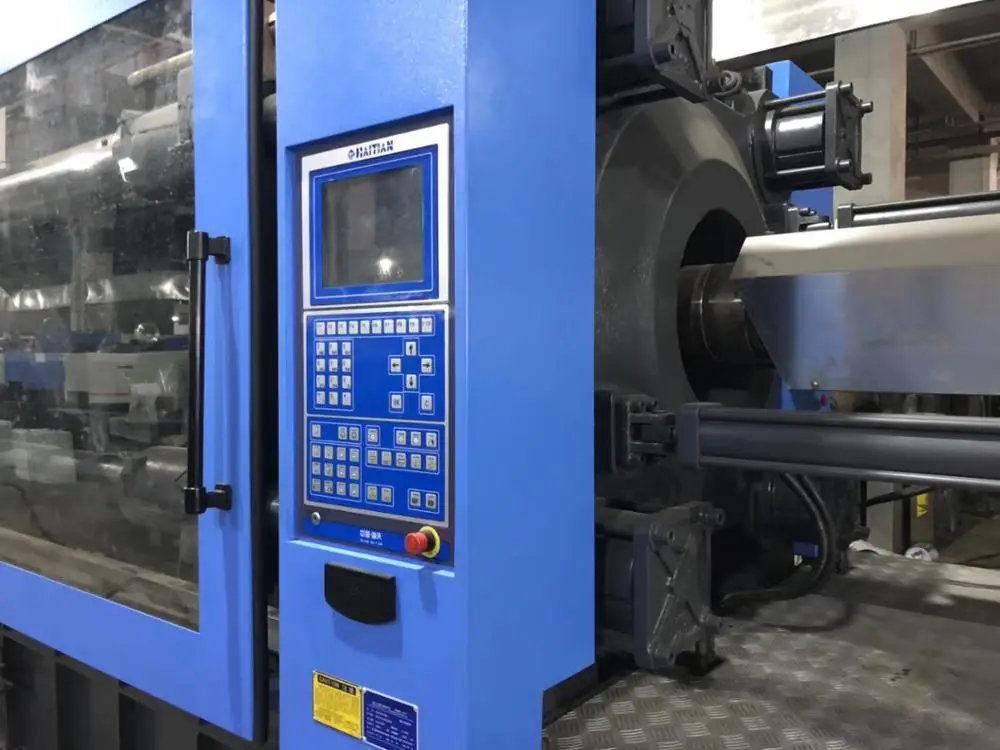 HAITIAN MA5300  530 ton used servo motor injection molding machine