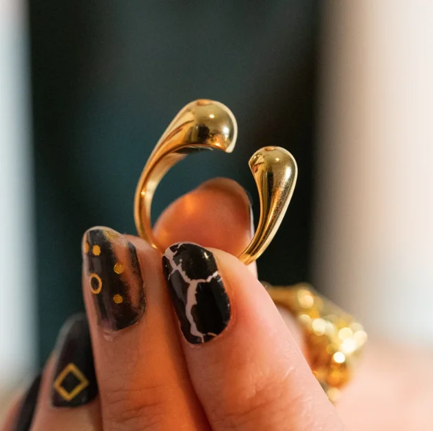 Factory Wholesale Fashionable Gold Dot Statement Ring High Polished Adjustable Cool Unusual Ring Jewelry Gift