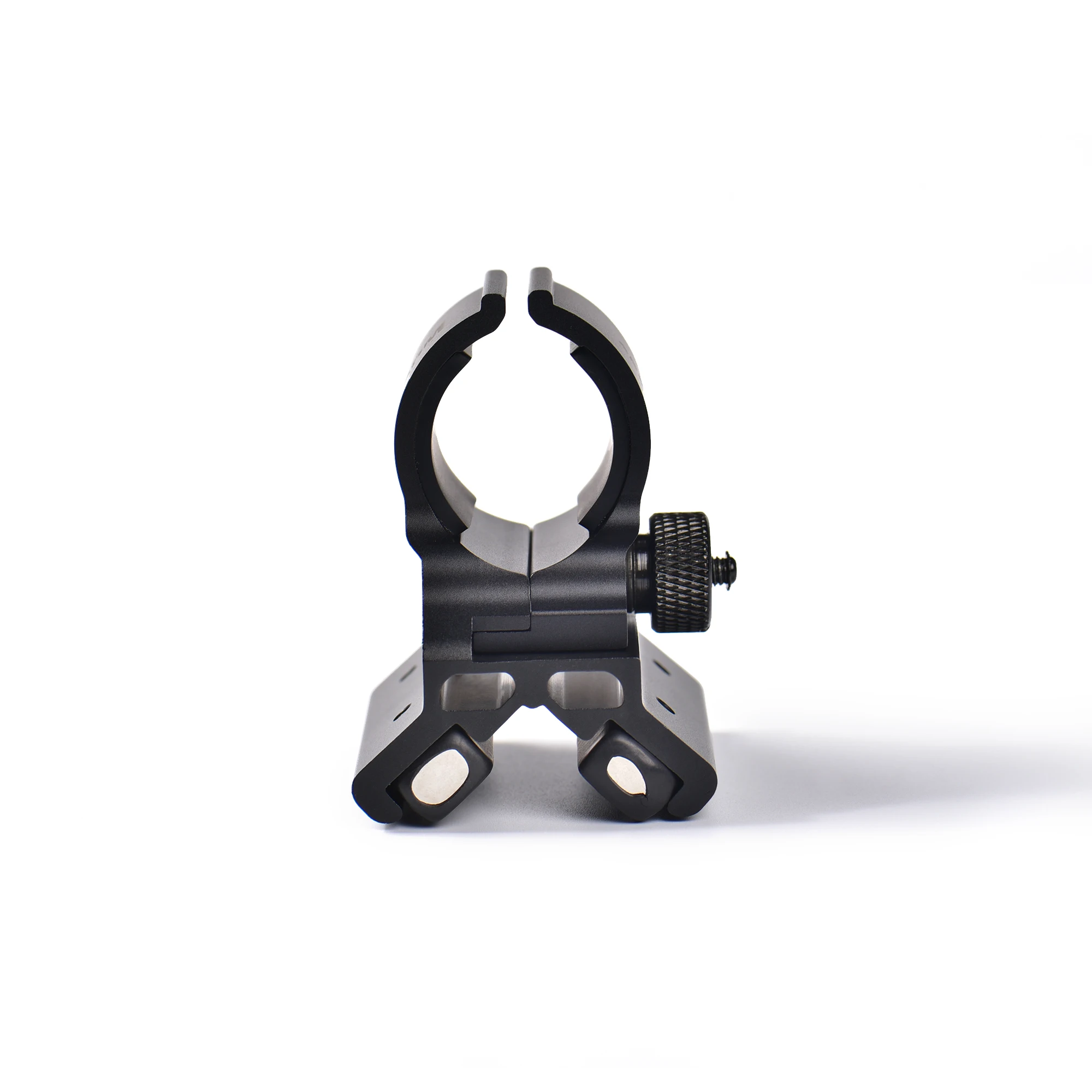 AP20 Magnetic Tactical Flashlight rail mount