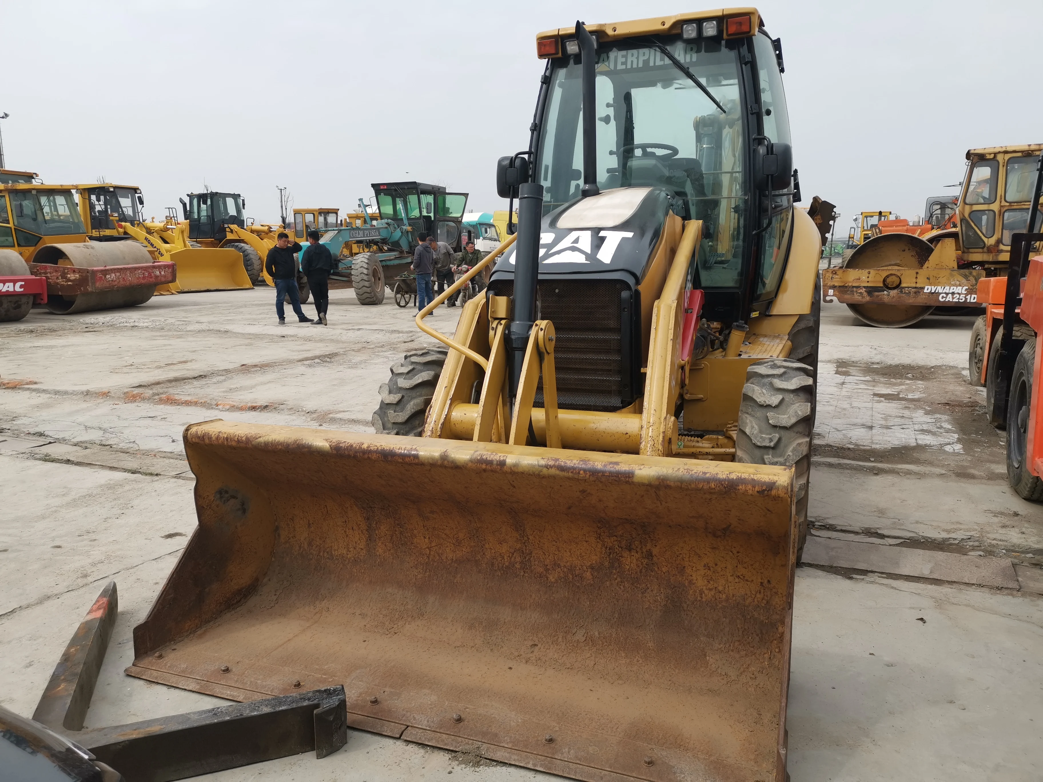 Экскаватор-погрузчик CATERPILLAR 416e 420e 430f б/у cat 416