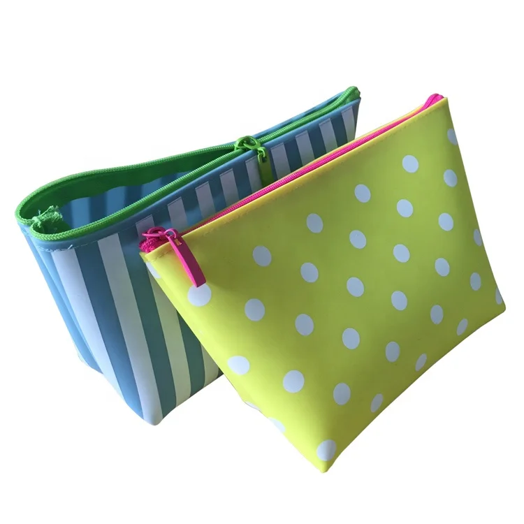 Dumpling Shape Cosmetic Pouch Women Clutch Purse Wallet Waterproof Travel Toiletry Case Silicone Makeup Beauty Bag