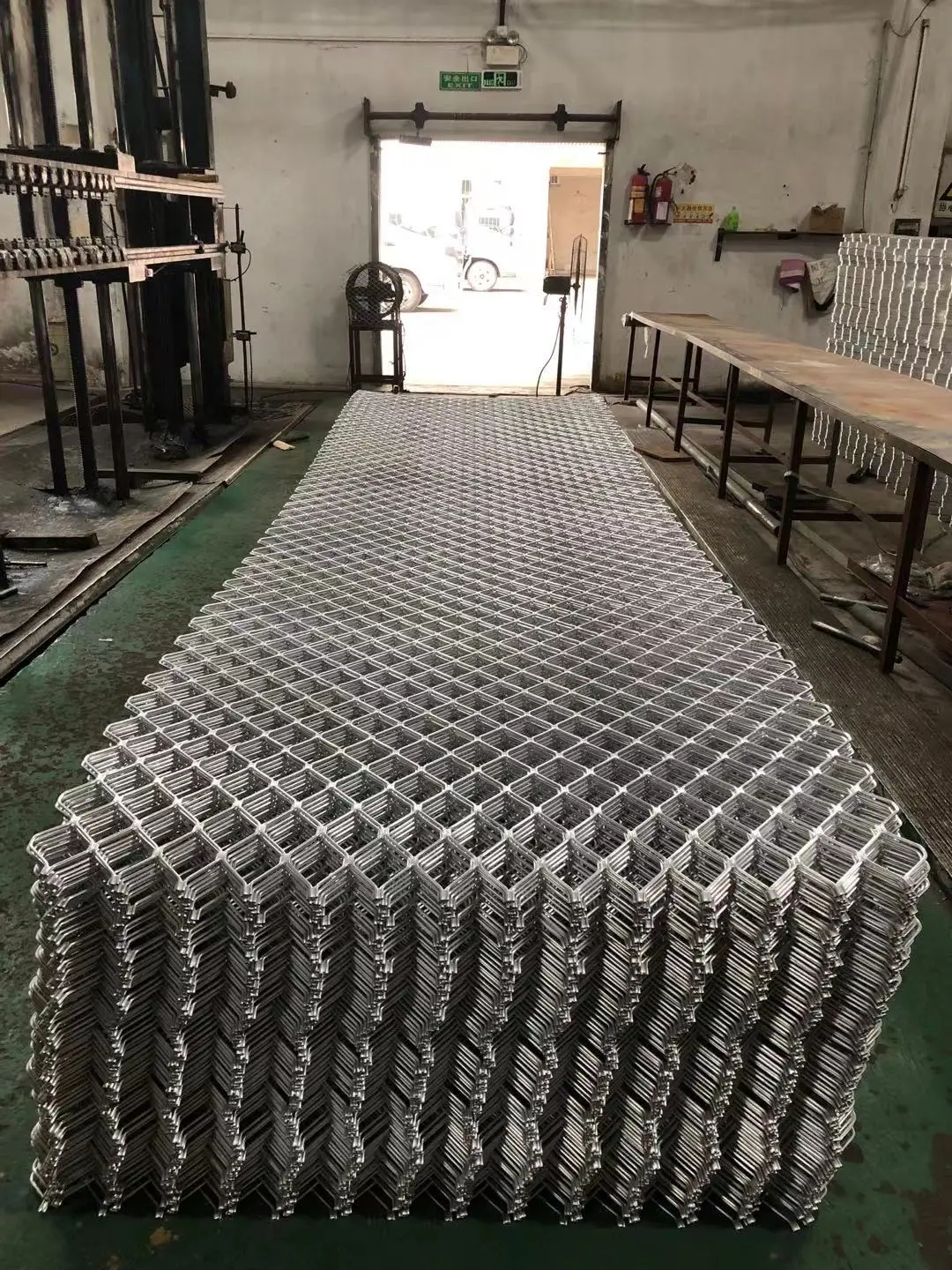 Hotsale Decorative Sheet Air Filter Diamond Hole Woven Aluminum Expanded Metal Mesh