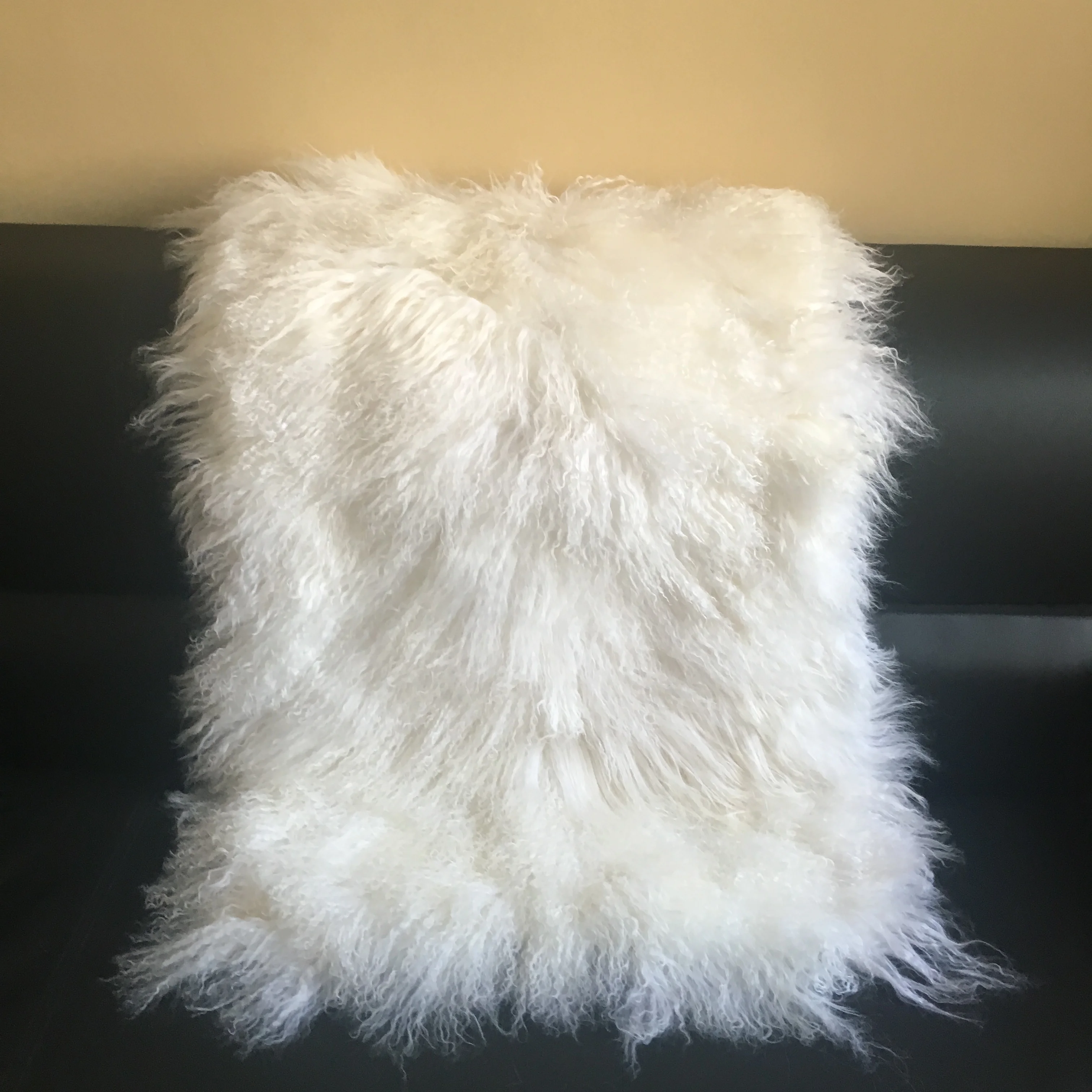 natural white beige Tibetan Sheepskin Lamb Floor Fur Rug