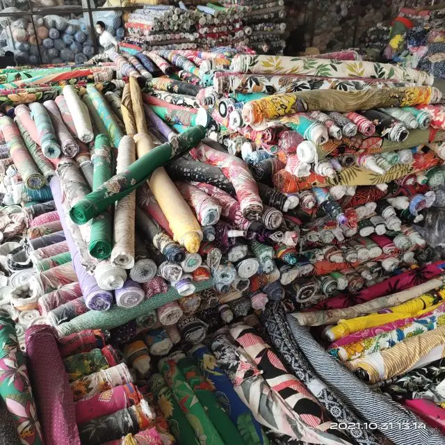 Wholesale stock woven rayon viscose floral  printed  100% rayon mix ready goods by kg price