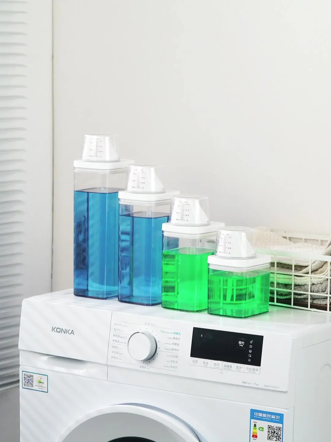 Food grain storage box household plastic bucket with lid special container sealed with measuring cup can hold liquid