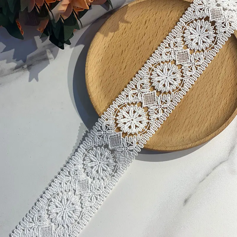 Wholesalers Embroidered Bilateral Openwork Water-Soluble Lace Polyester Lace For Dress