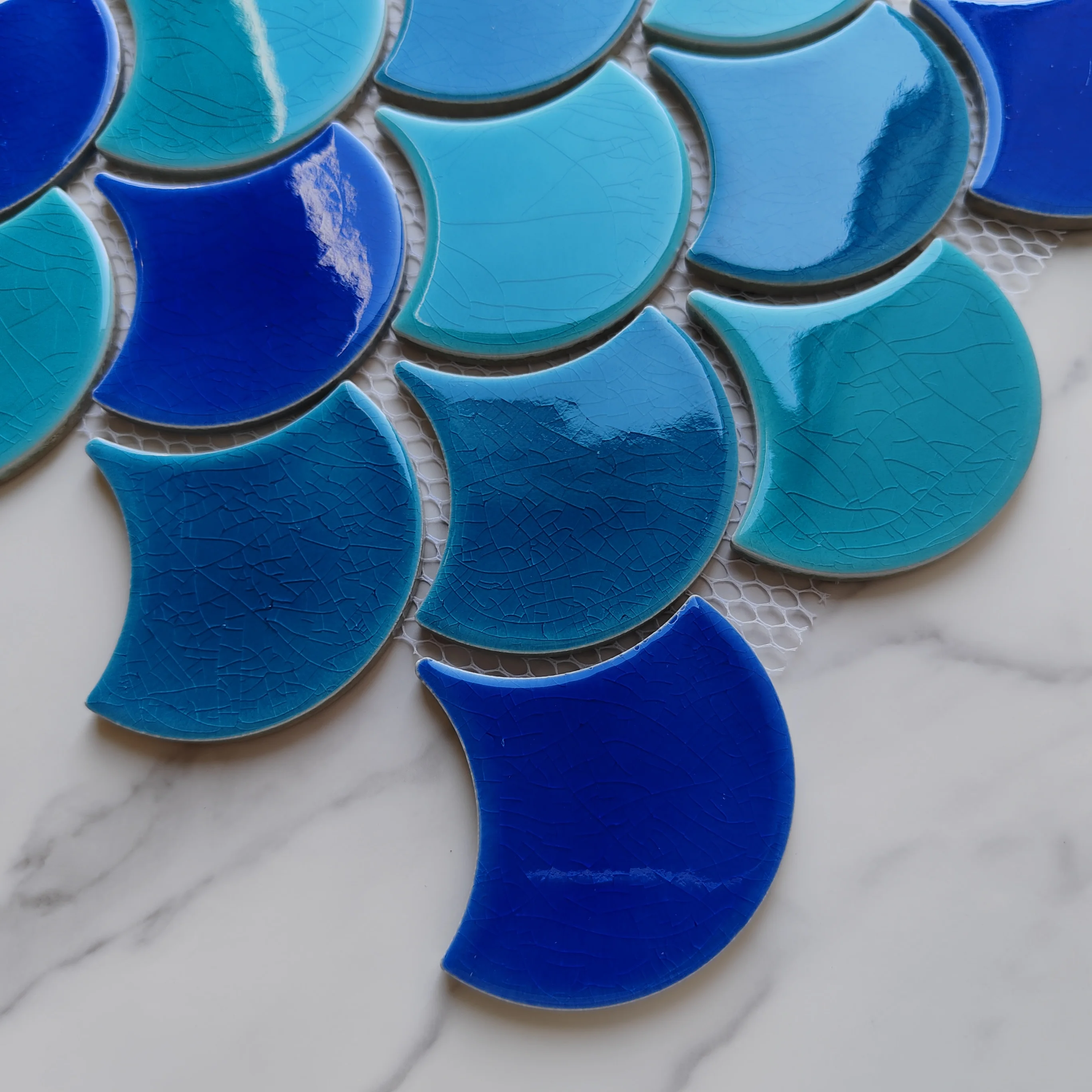 Hot Sale Blue Blues Fish Scale Fan Glossy Crackle Bathroom Backsplash Shower Ceramic Mosaic Tile