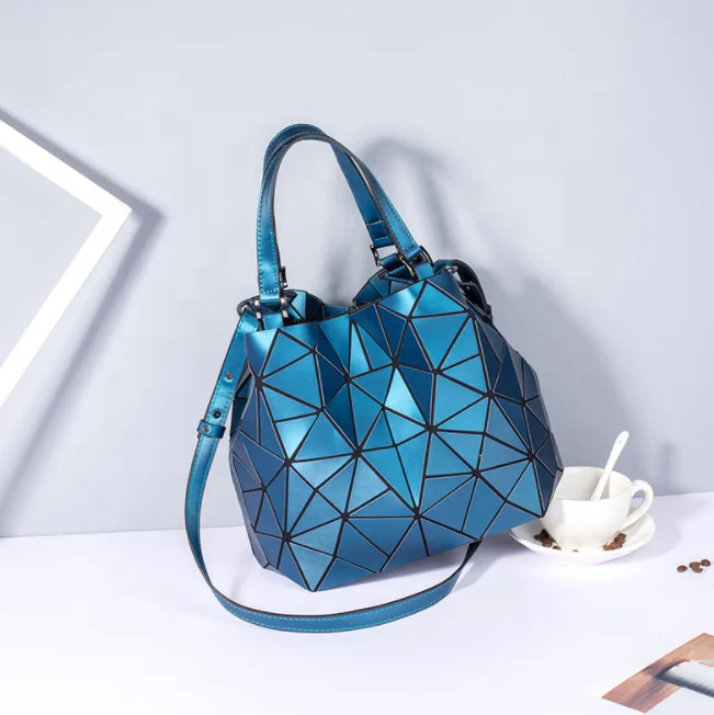 MOQ 1pcs backpag Fashion luxury women shoulder bags, radium archer geometric diamond grid pu dazzle color luminous tote handbags