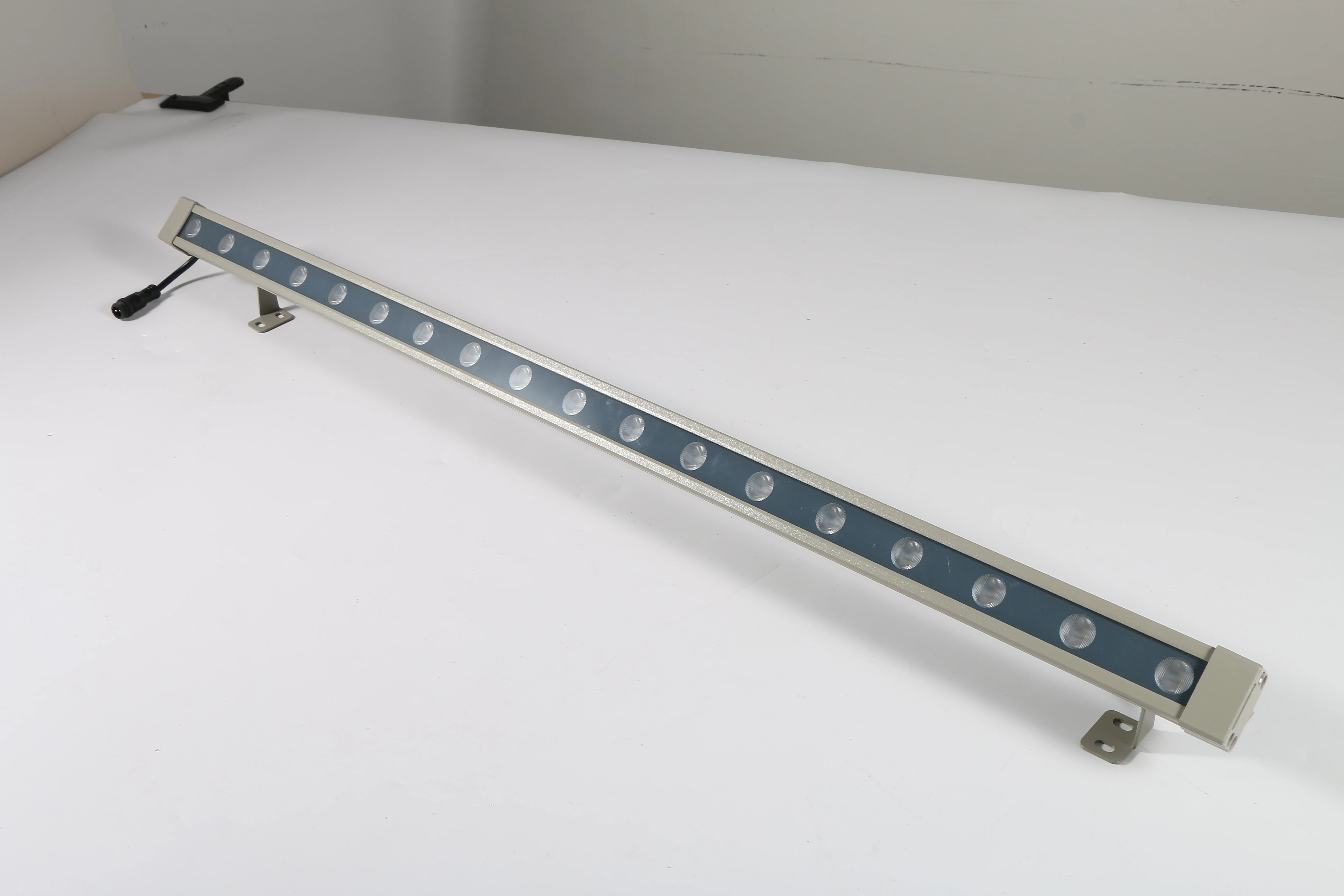 Дешевая цена, система управления DMX512 6 Вт, 9 Вт, 12 Вт, 15 Вт, 18 Вт, 24 Вт, 30 Вт, ip65, 24 В, rgb, dmx, алюминиевое светодиодное освещение, профиль, Настенная уличная мойка