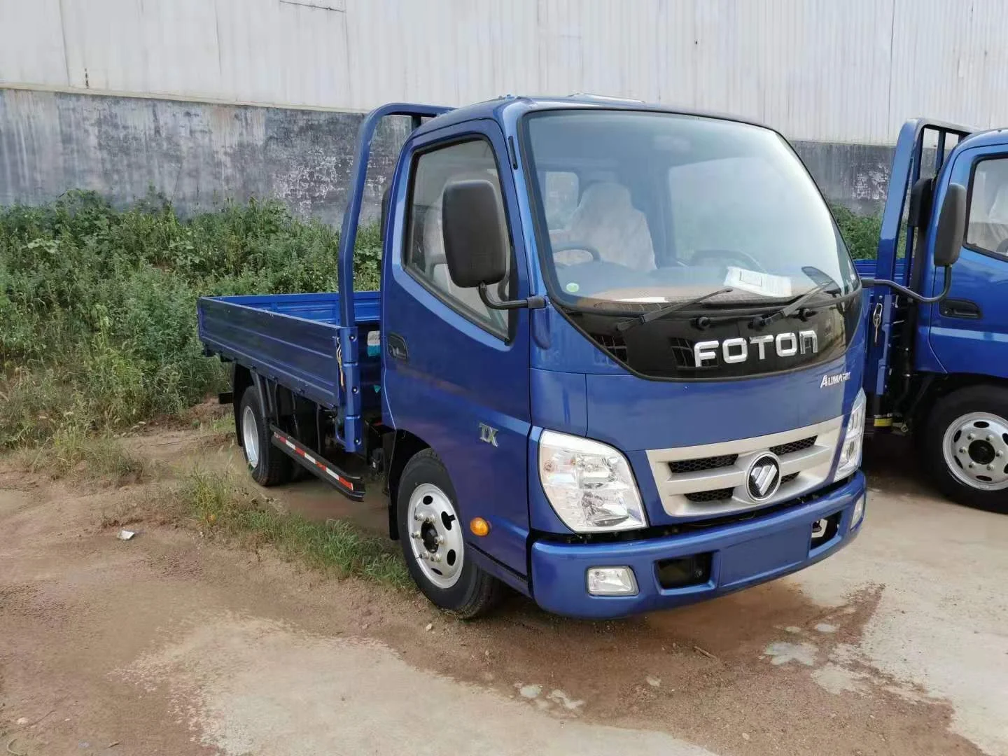 FOTON 3TONS RHD LIGHT CARGO TRUCK WITH 2.8L DIESEL ENGINE AND SINGLE CABIN