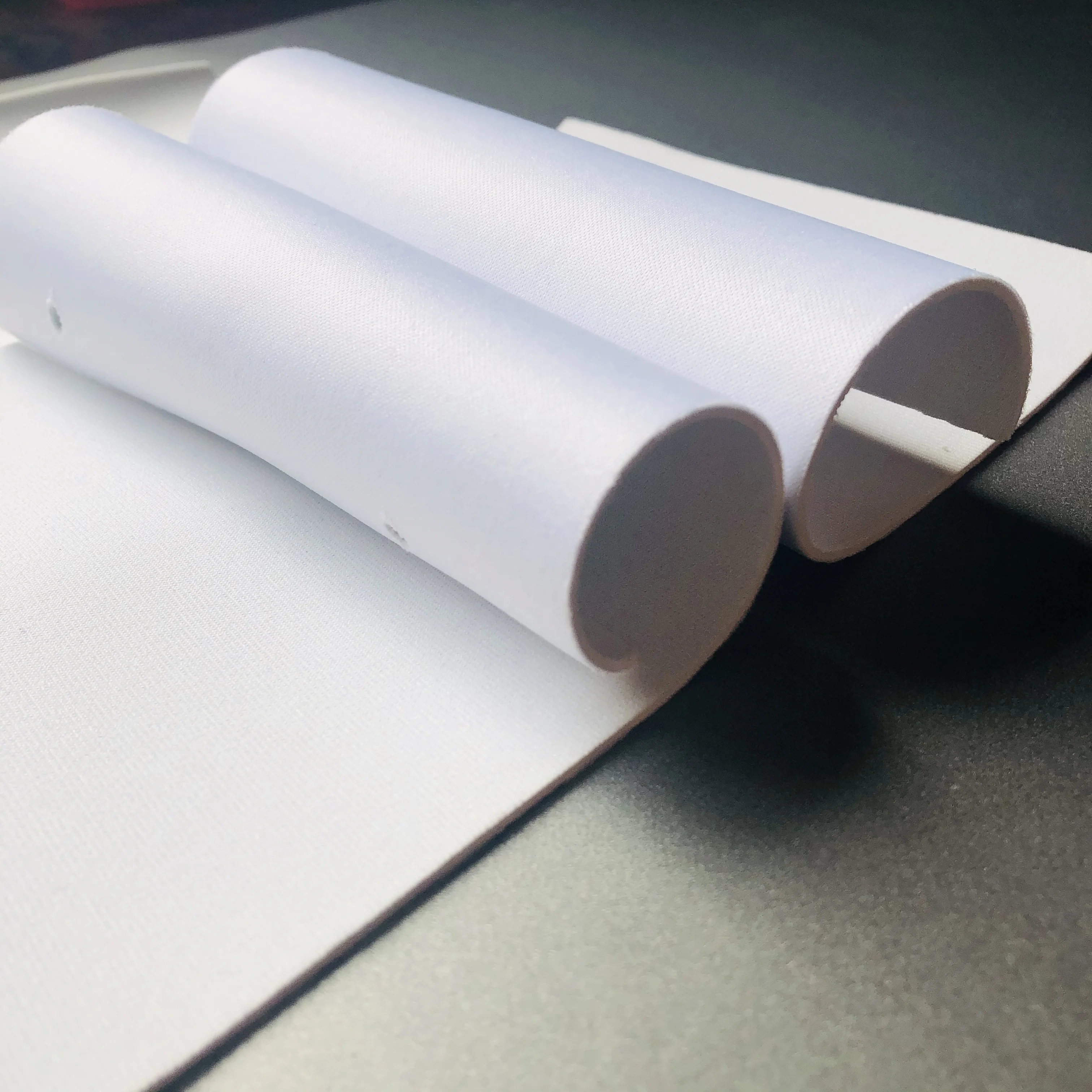 
3mm Laminated Customized White Jersey SBR Neoprene Sheet For Fashion Bags 