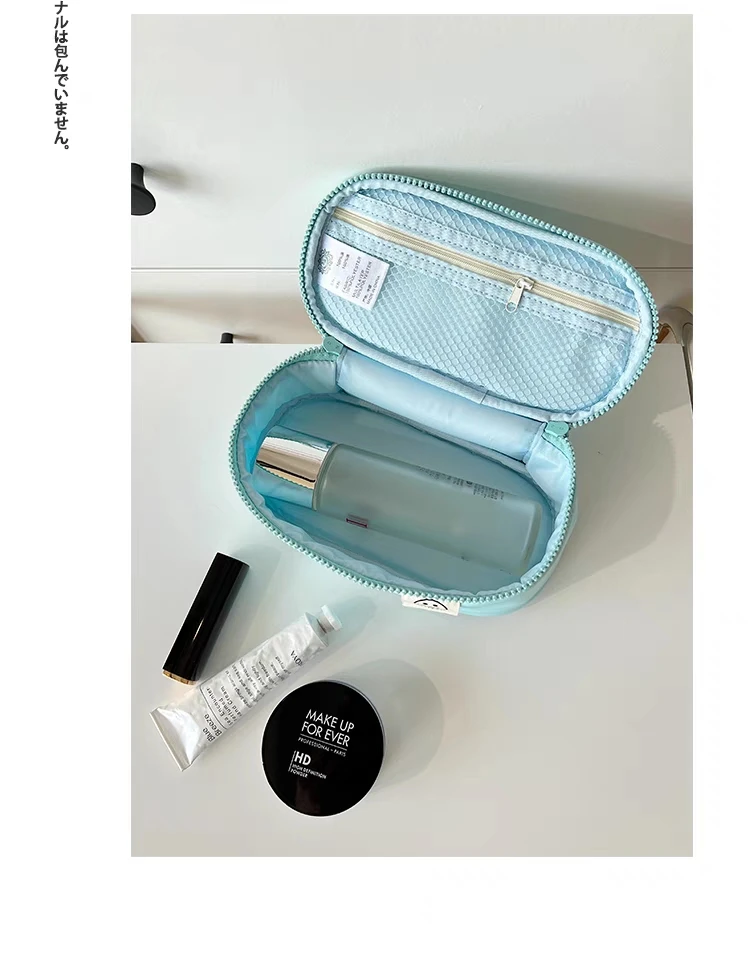 Soft Hand Feeling Travel Toiletry Kit Fashionable Cosmetic Organizer Makeup Bag with Zipper Closure For woman