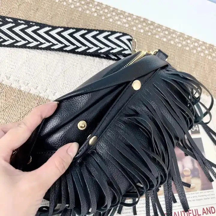 Fashion 2023 Trendy Hobo Waist Bag Shoulder PU Leather Fringed Tassel Crossbody Bags for Women