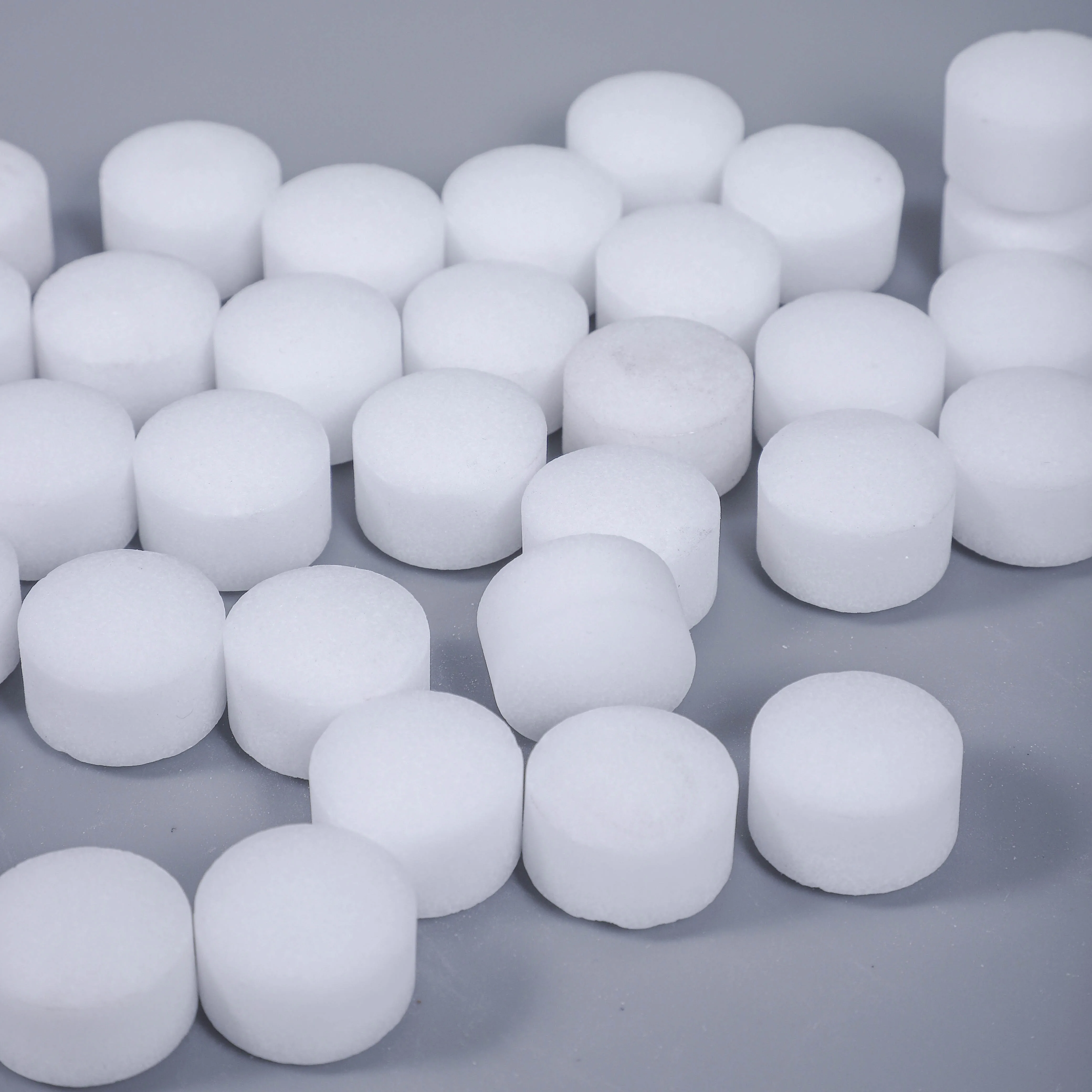 chemicals manufacturer supplying kind of cationic/ ationic/ nonionic polyacrylamide flocculating agent