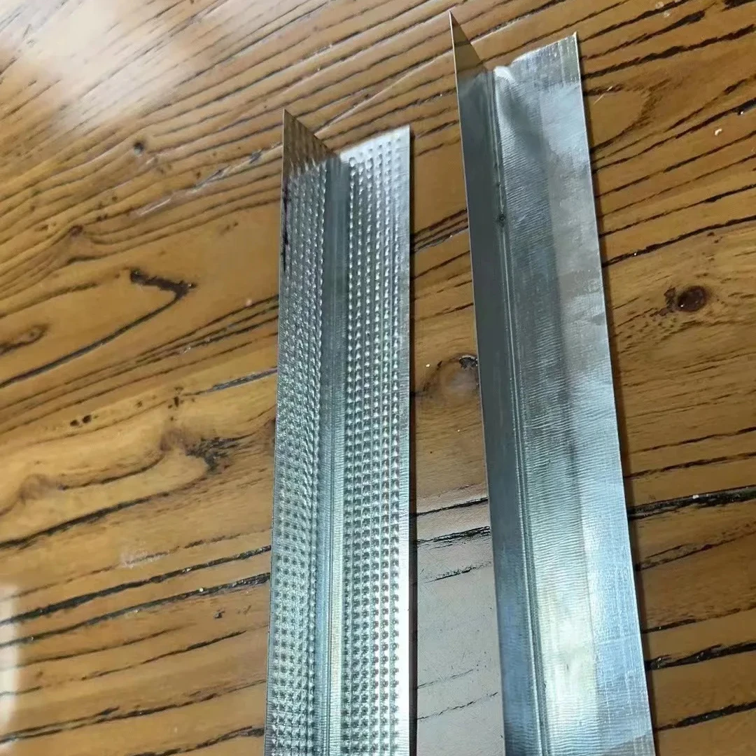 High quality galvanized wall angle and perforated wall corner