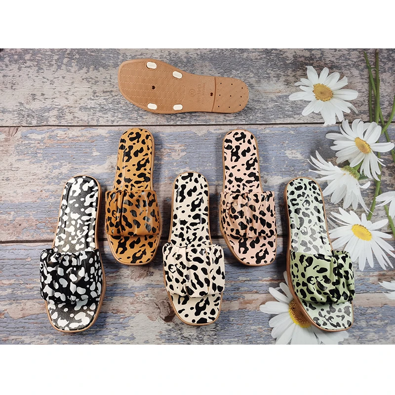 2022 nice design latest  ladies slide slipper cheap pvc stylish summer ladies shoes