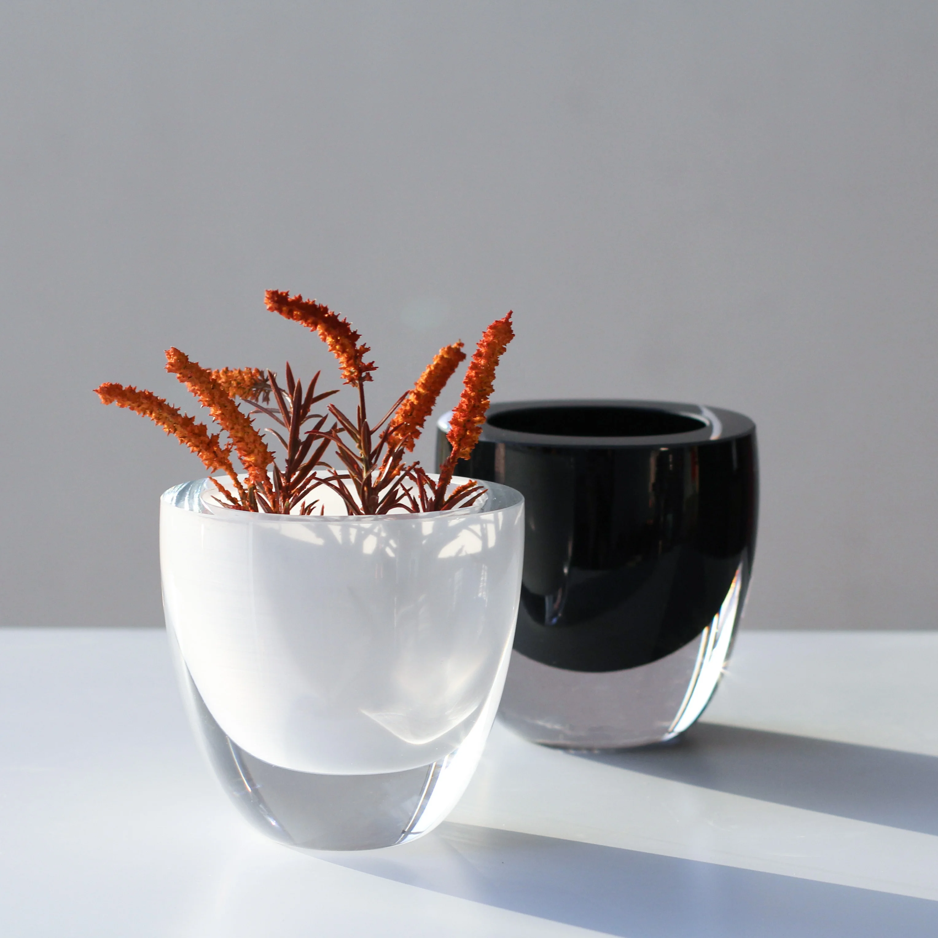 Bixuan Handmade Mouthblown Art Glass Vase Unique Bud Shape Design Home Table Decor Centerpieces High-end Heavy Small Glass Vases